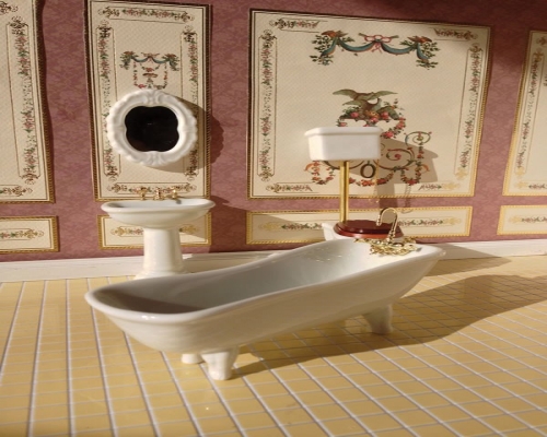 White Classic Bathroom, 4 Pcs Dolls House Emporium 1751